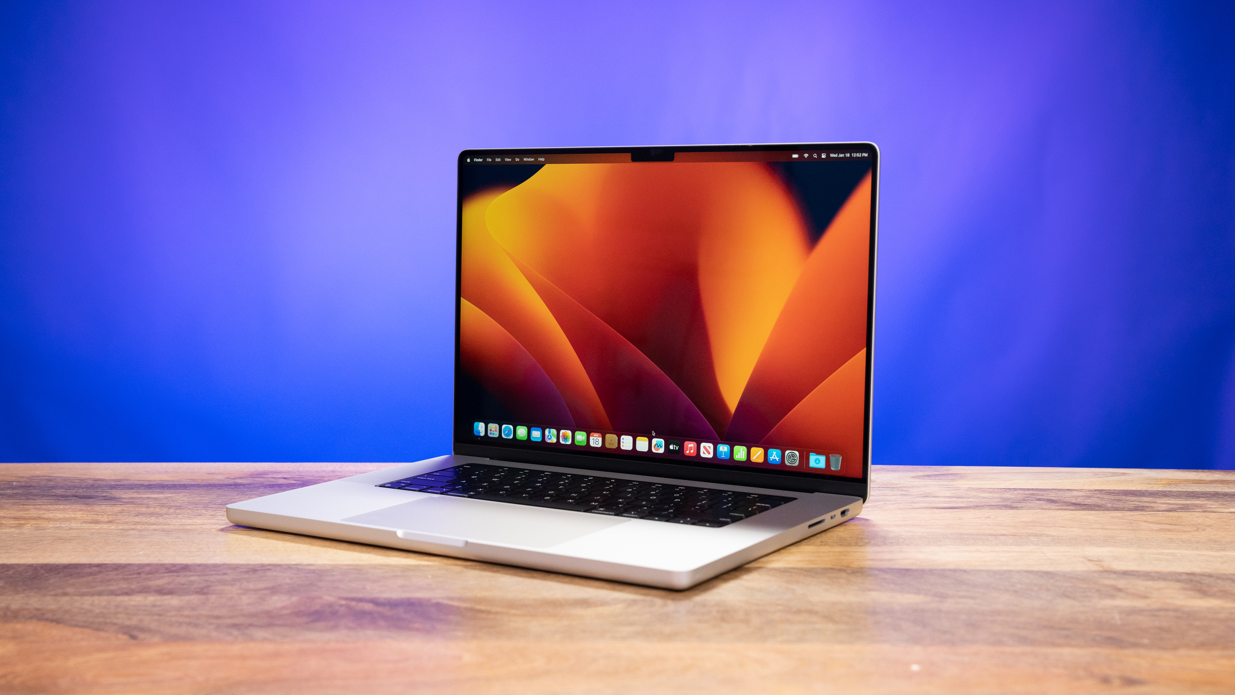 Apple MacBook Pro 16 (M5 Pro, M5 Max)