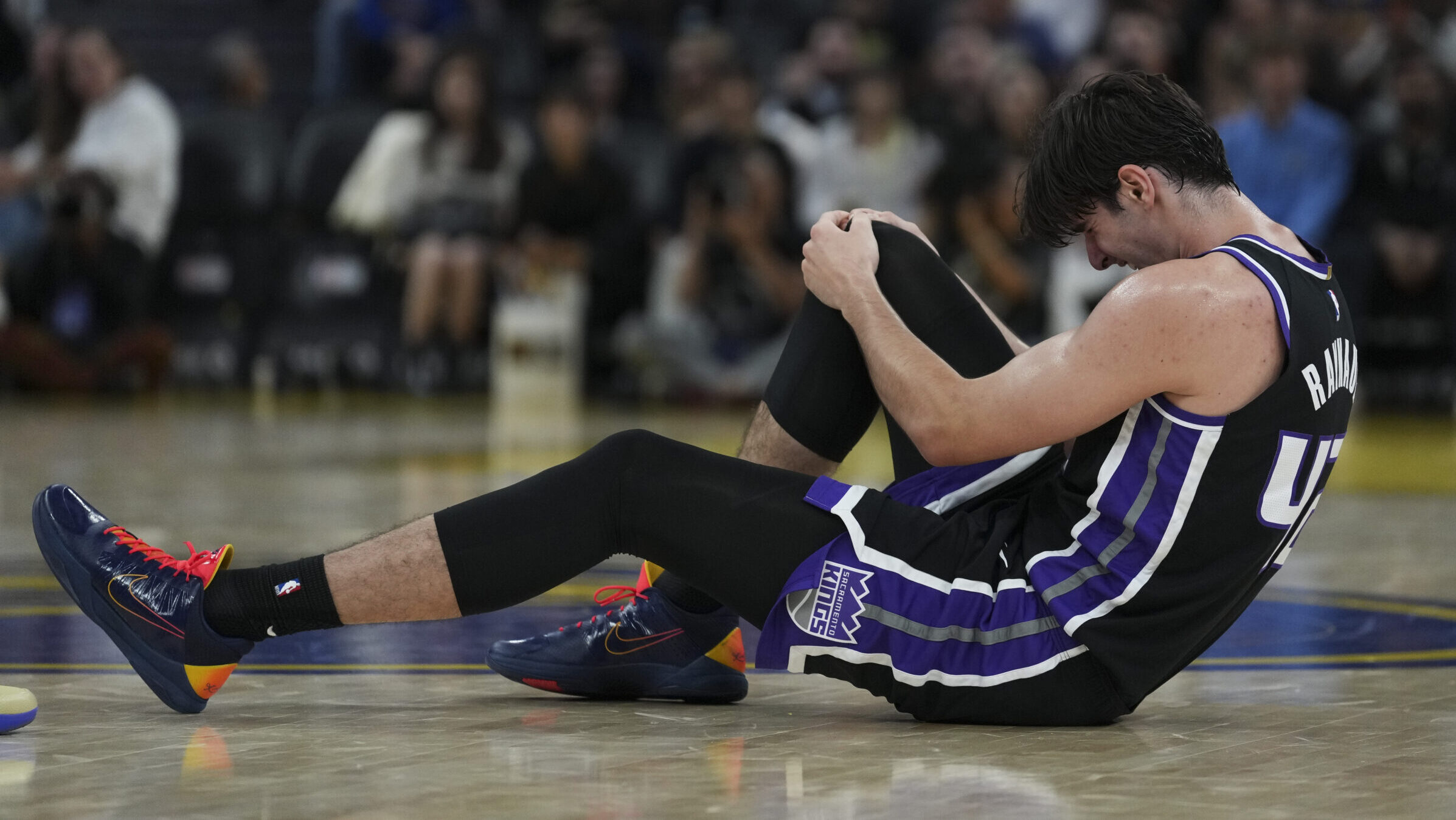 Kings center Maxime Raynaud suffers right patellar subluxation