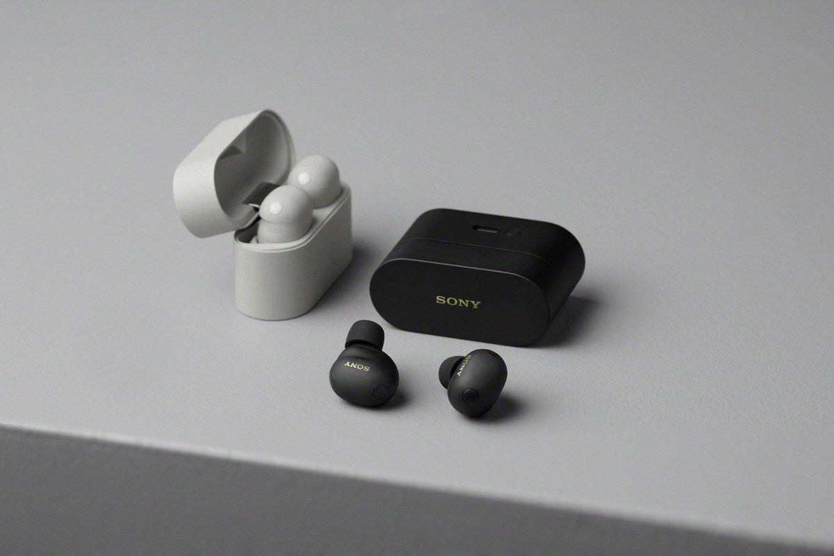 The Sony WF-1000XM6 earbuds in both black and grey.